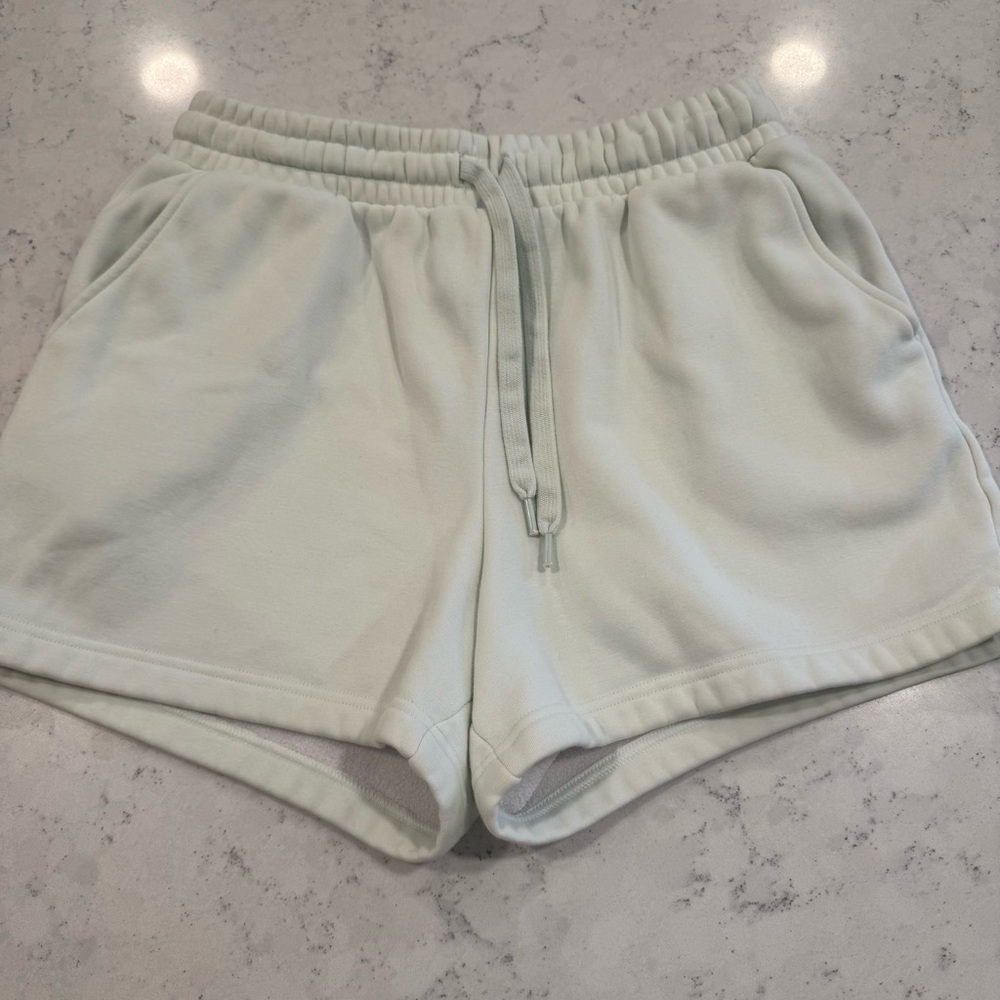 Fabletics Go-To Drawstring Sweatshorts Knit Shorts Pale Mint Pockets Relaxed Fit